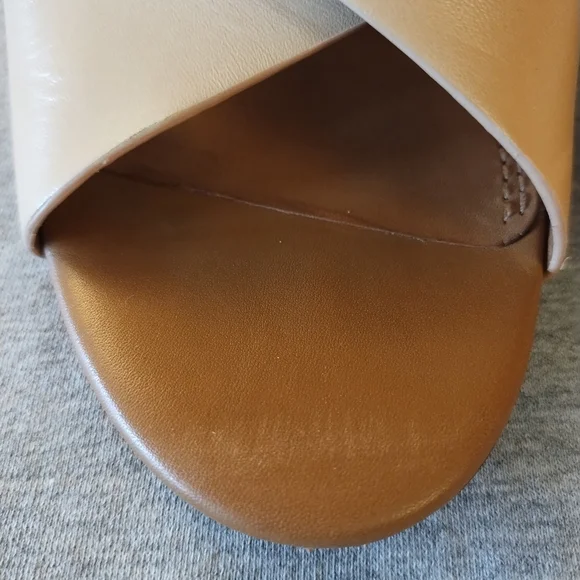 Tory Burch Color Cube 100mm Mule Sandals - Veg Nappa in Sun Beige - Size 8 - Picture 12 of 15